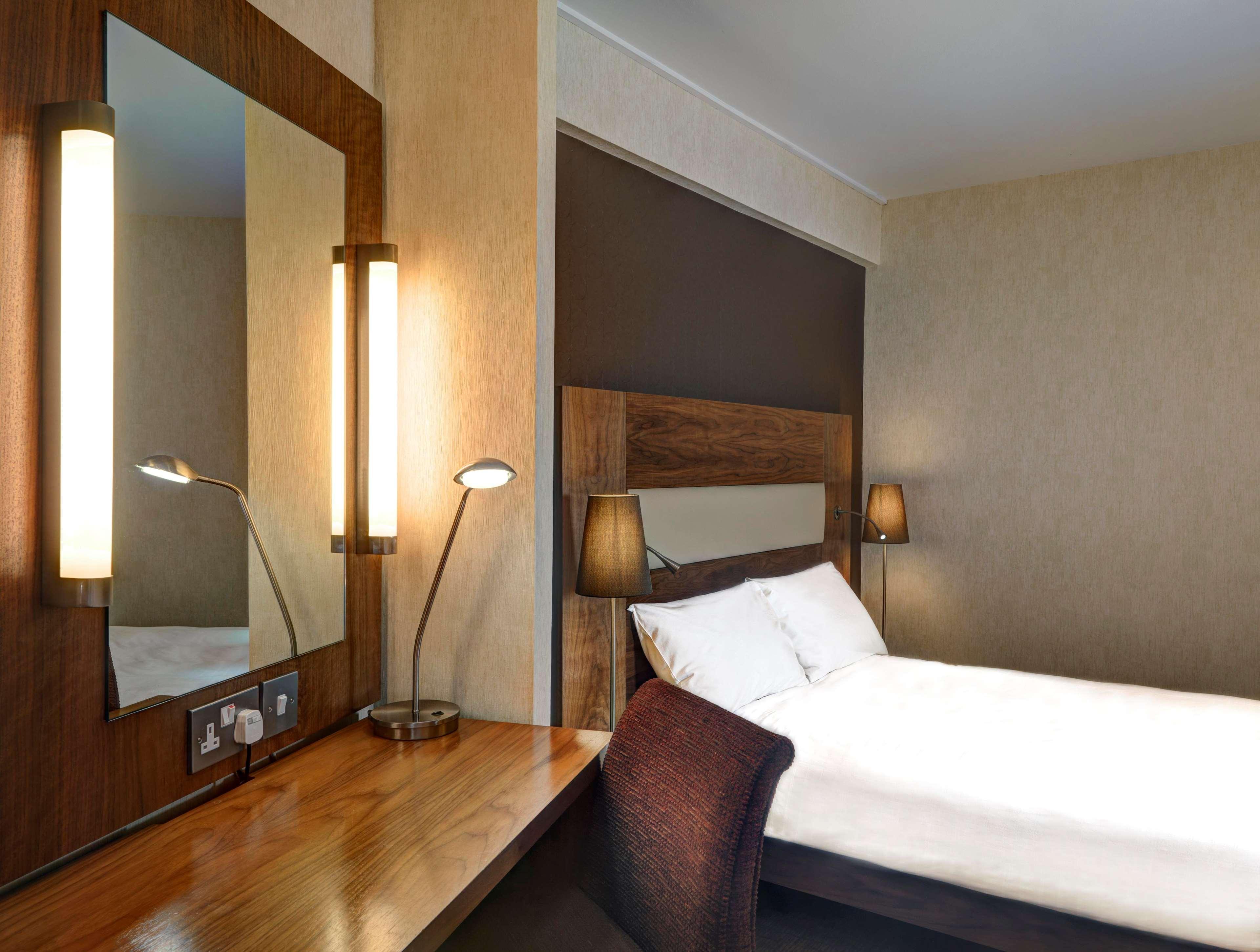 Doubletree By Hilton Aberdeen Treetops Esterno foto