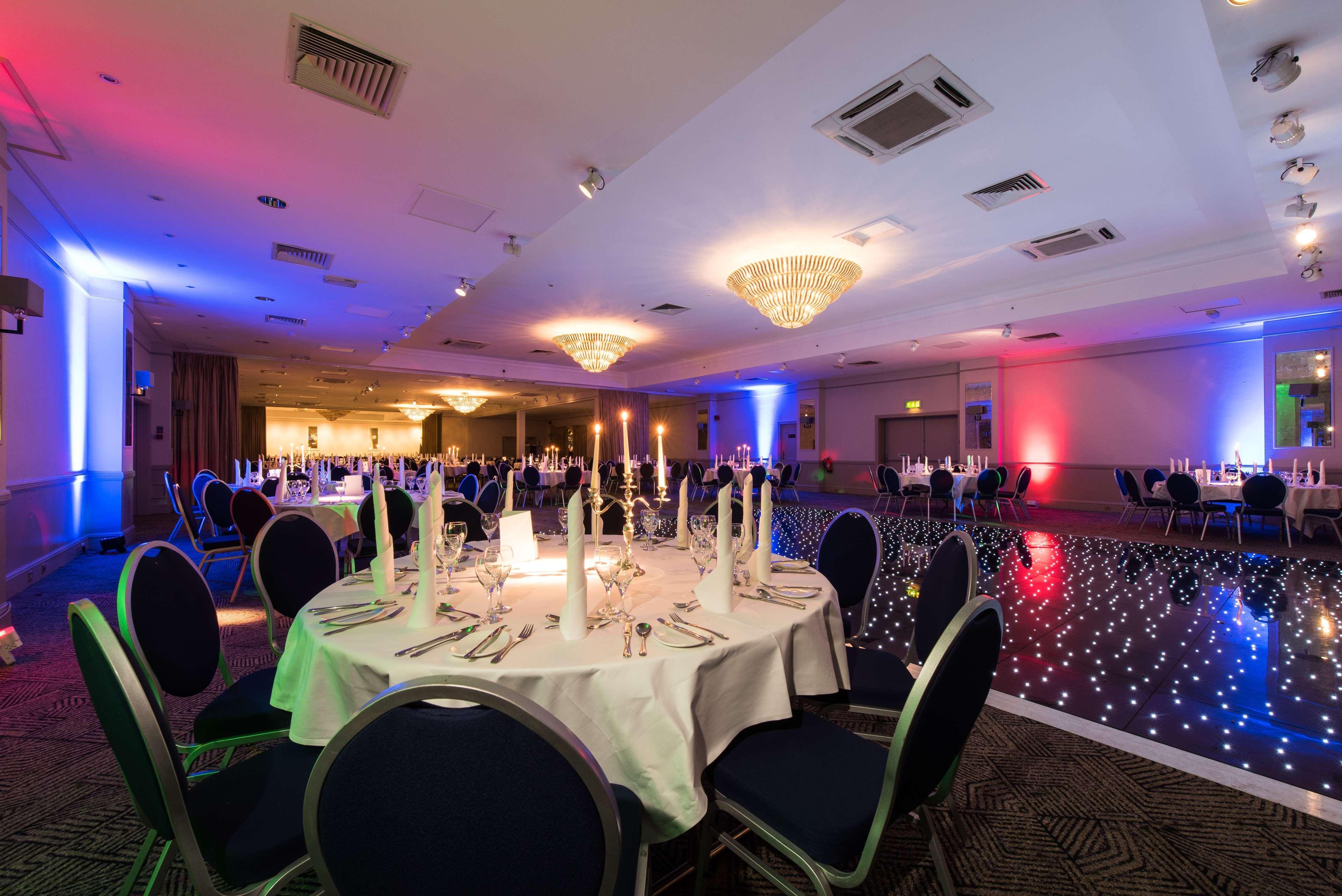 Doubletree By Hilton Aberdeen Treetops Esterno foto