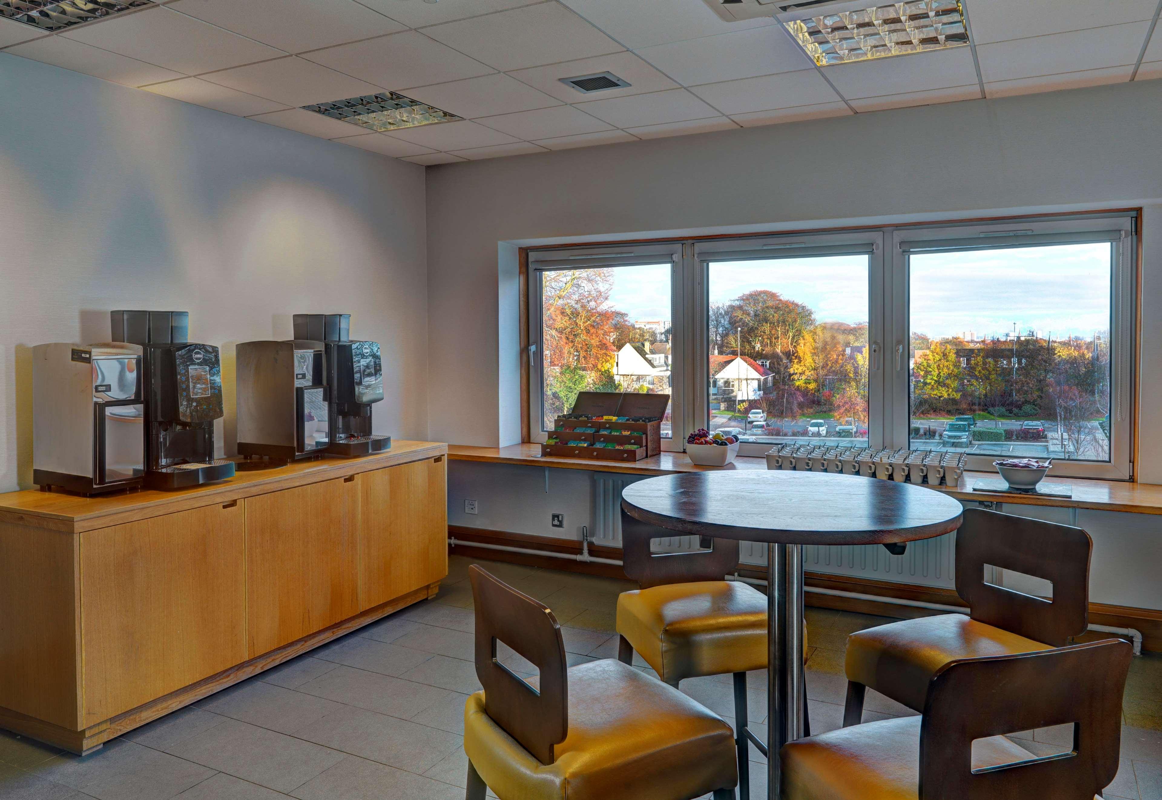 Doubletree By Hilton Aberdeen Treetops Esterno foto