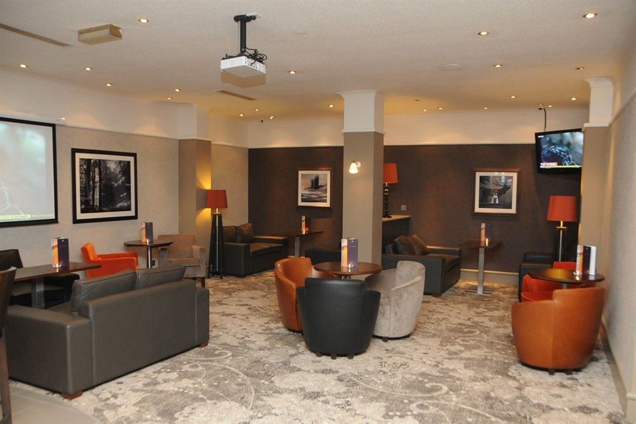 Doubletree By Hilton Aberdeen Treetops Esterno foto